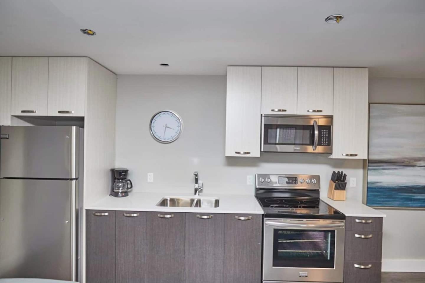 Clifton Hill Hideaway 2B -Two Bedroom Condo Niagara-Fälle Exterior foto